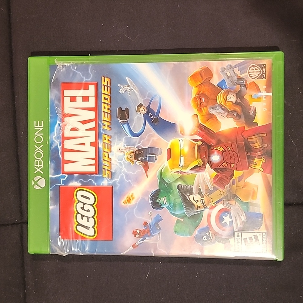 Like new XBOX ONE Lego Marvel Super Heroes Video Game